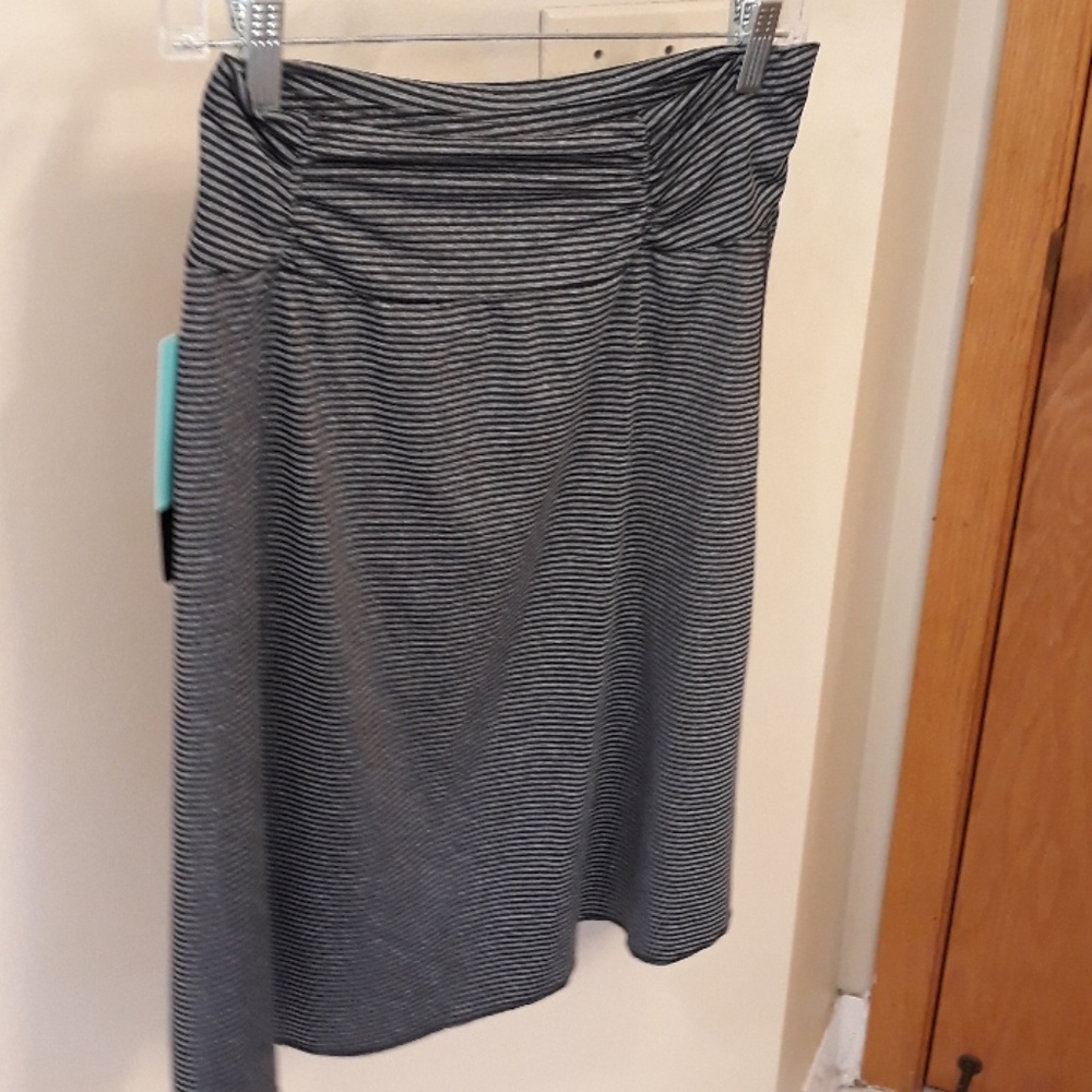 Striped knee length skirt